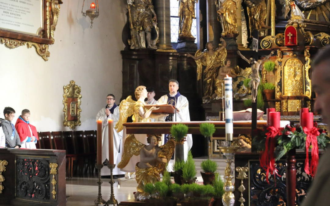 Szkoły Zakonu Pijarów w Bolesławcu zawierzone Matce Bożej