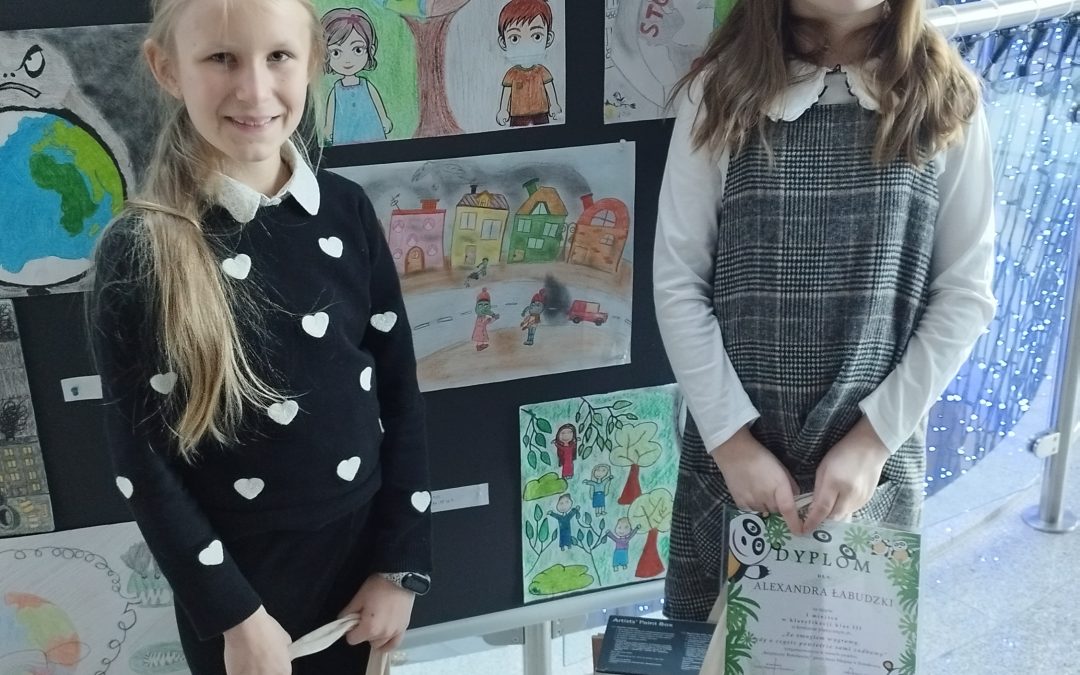 Nasze uczennice laureatkami konkursu Straży Miejskiej