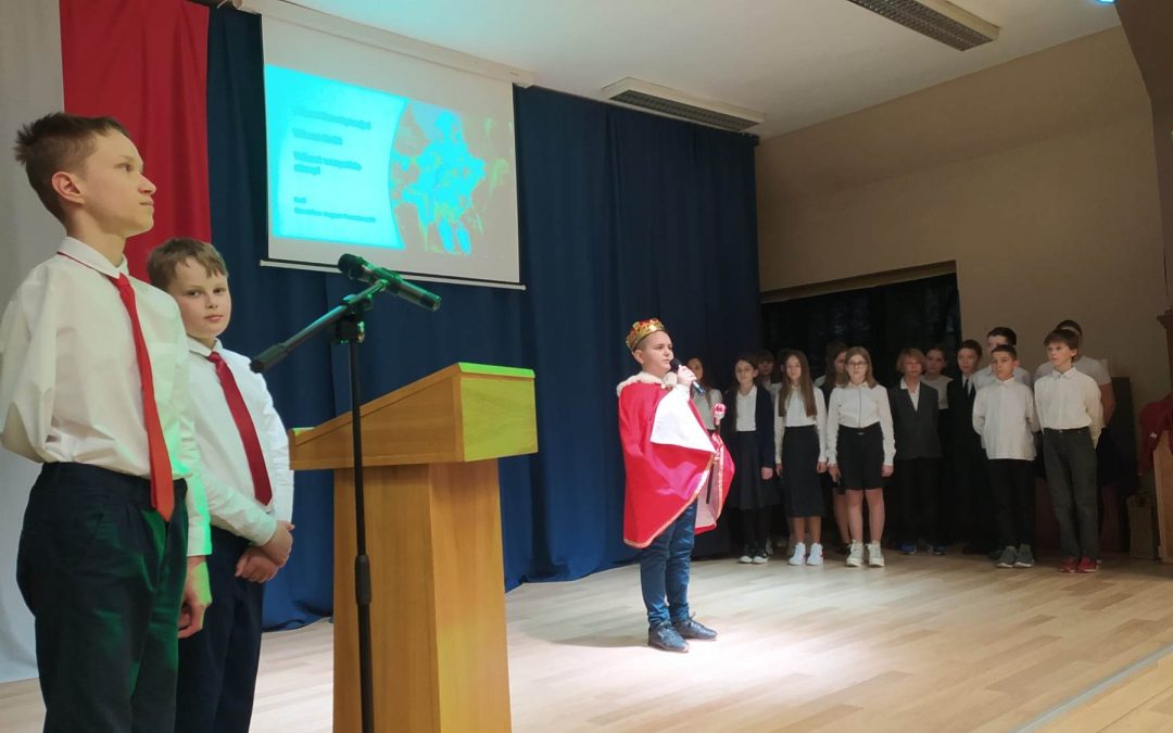 „Witaj maj, trzeci maj, dla Polaków błogi raj!”