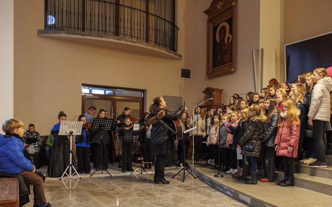 Nasza szkolna schola ma 10 lat!