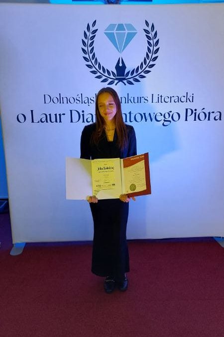 Wielki sukces Julii Kołodziej z kl. II LO