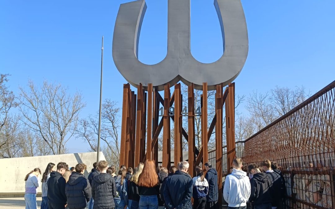 W dniach 27-28 marca klasy 8A i 8B uczestniczyły w wyjeździe do Warszawy.