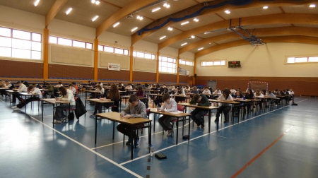 Nasi ósmoklasiści laureatami Powiatowego Konkursu Ortograficzno-Językowego „Mój Dolny Śląsk – Poznajemy Jego Tajemnice” dla klas 7-8