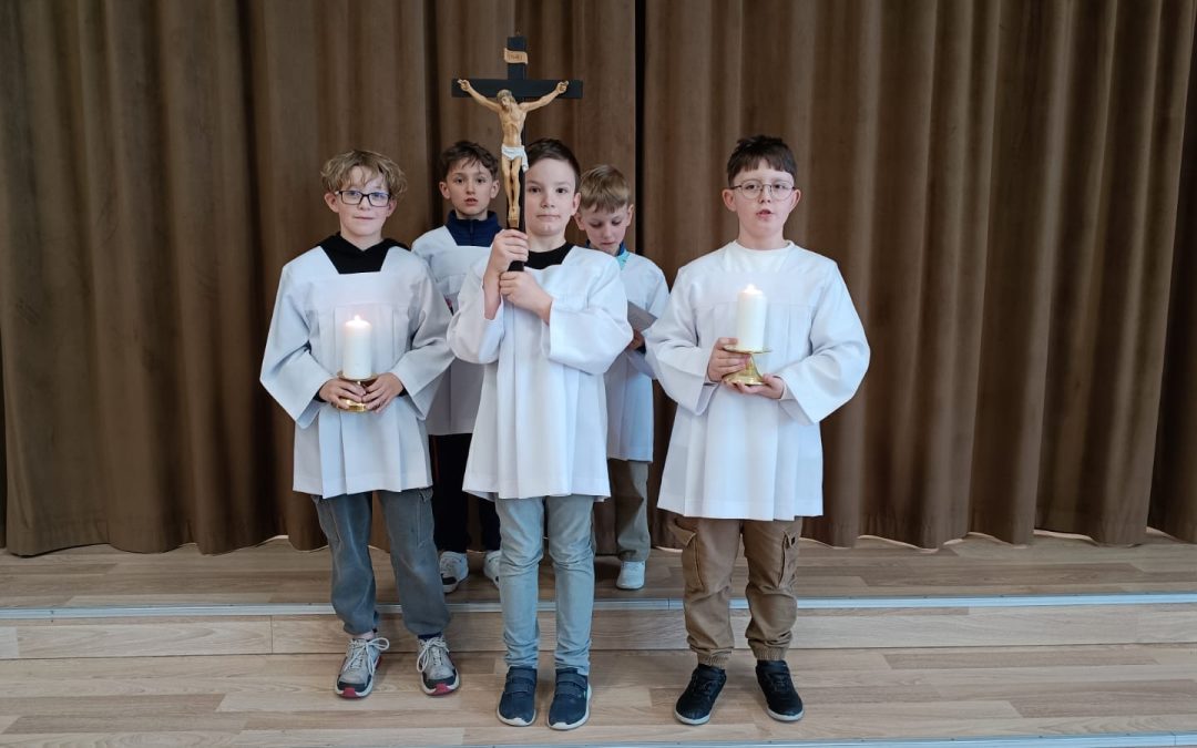 Nabożeństwa Drogi Krzyżowej w naszej szkole