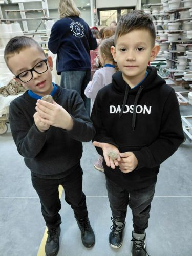 284bf8c7-b45d-4c95-9fd0-c12c1f5d15b7