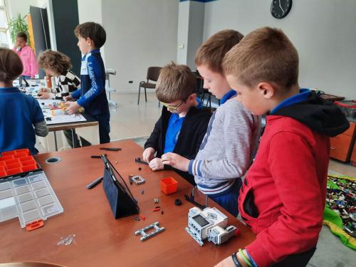 346095630_1969959140017727_1147564559484515972_n