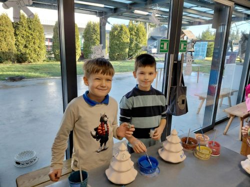 cd873eb5-6797-4e2c-b465-754e9d973f5b