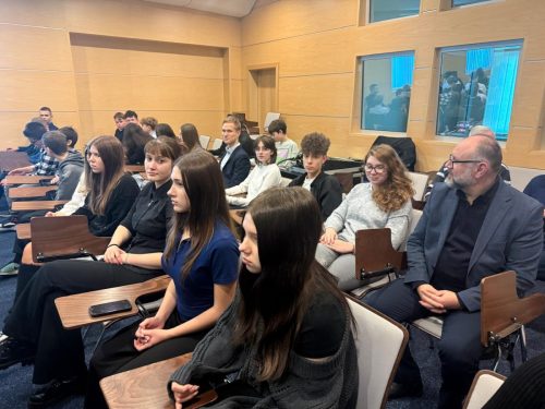 WhatsApp Image 2025-12-16 at 19.05.36